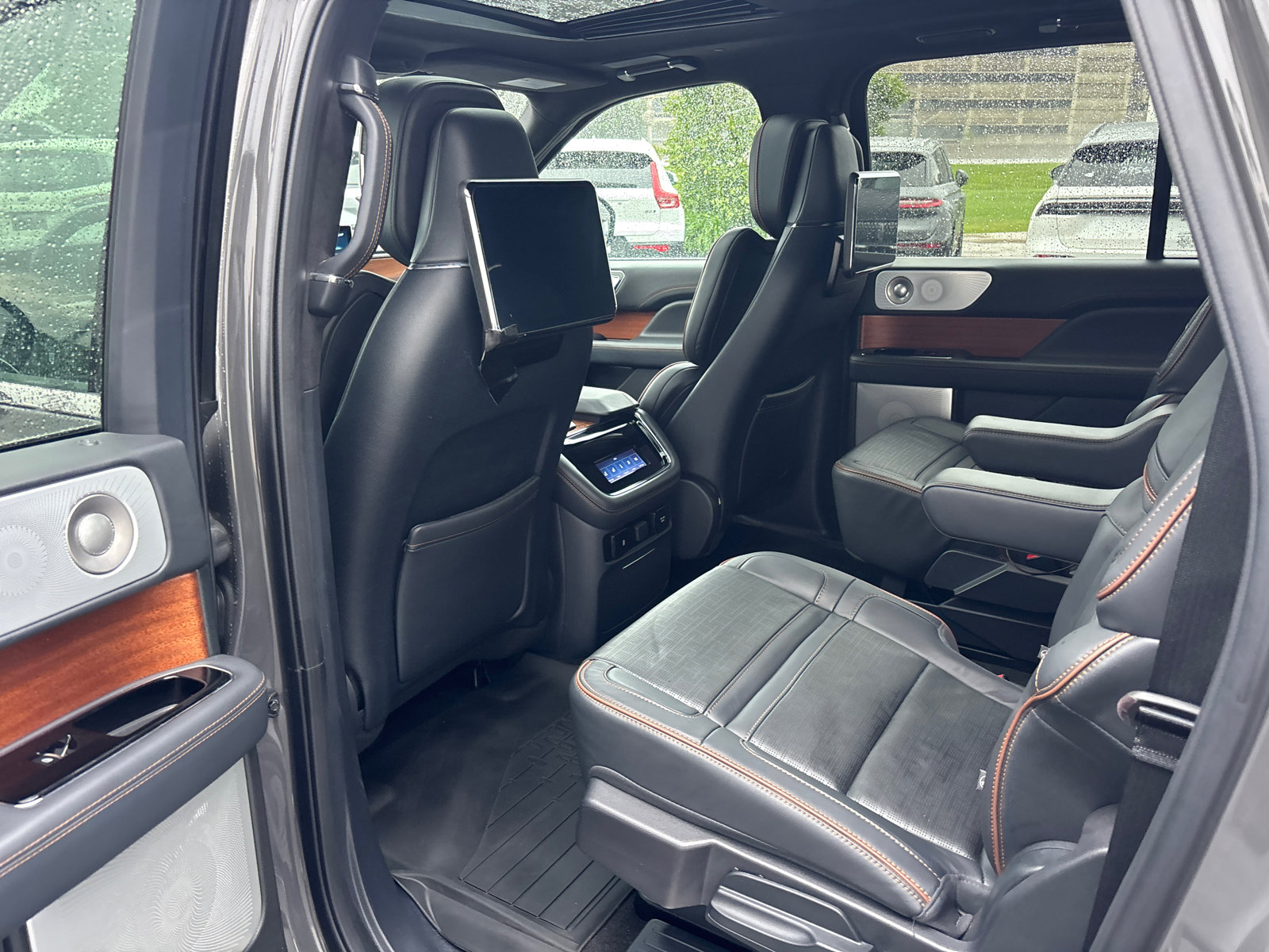 Used 2023 Lincoln Navigator L Black Label AWD/4WD image 27