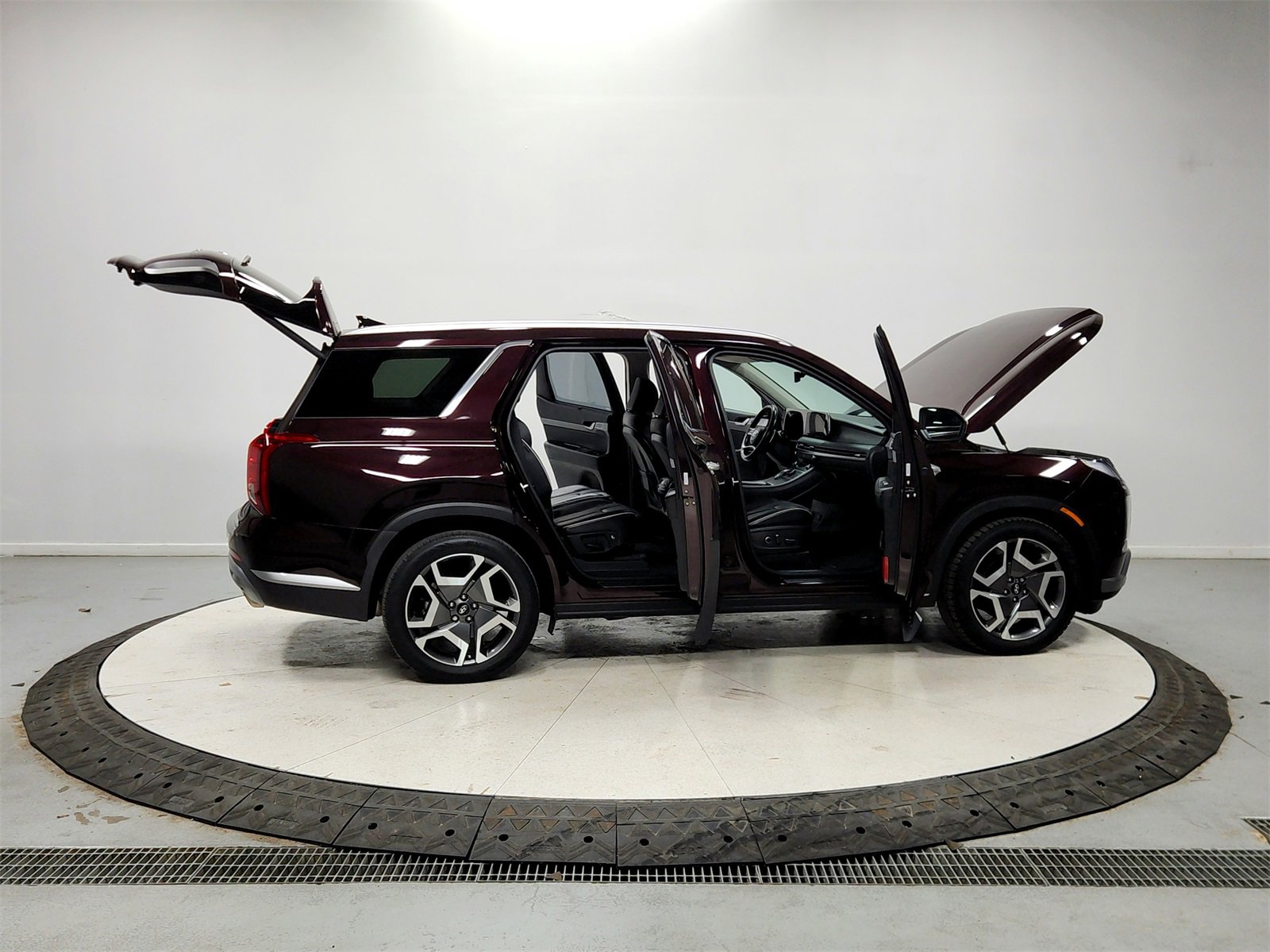 Used 2023 Hyundai Palisade SEL w/ Premium Package image 16