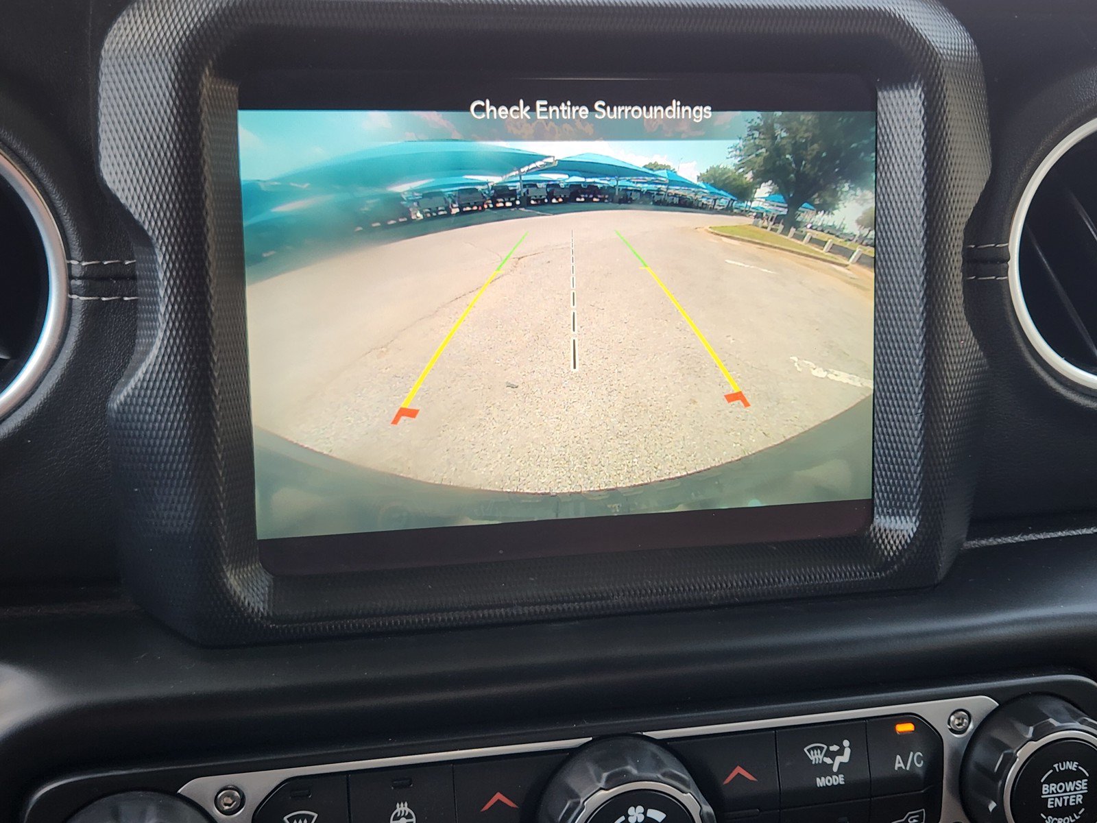Used 2021 Jeep Wrangler Unlimited Sahara w/ Cold Weather Group AWD/4WD image 7