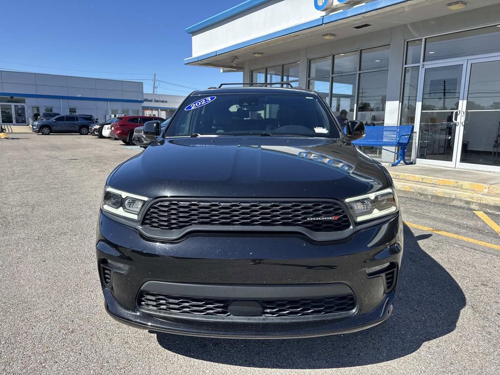 Used 2023 Dodge Durango GT image 2