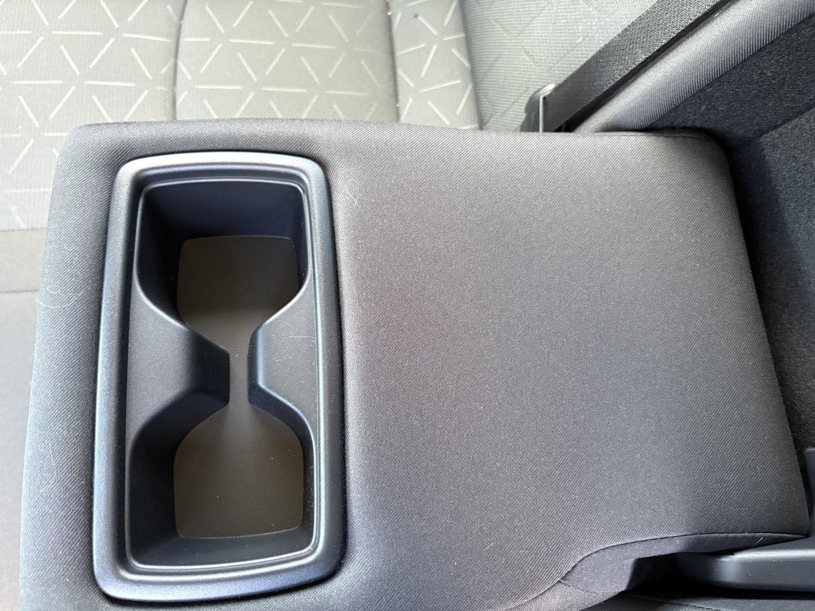 Used 2025 Toyota RAV4 XLE AWD/4WD image 23