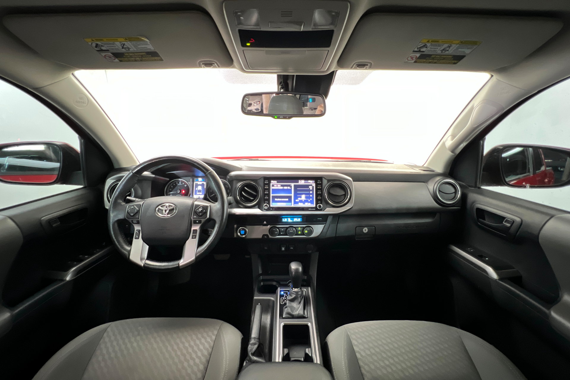 Used 2023 Toyota Tacoma SR5 RWD image 10