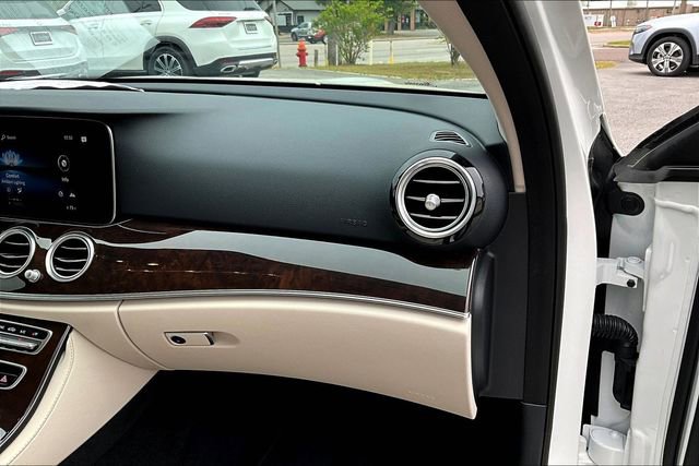 Used 2023 Mercedes-Benz E 350 Sedan image 23
