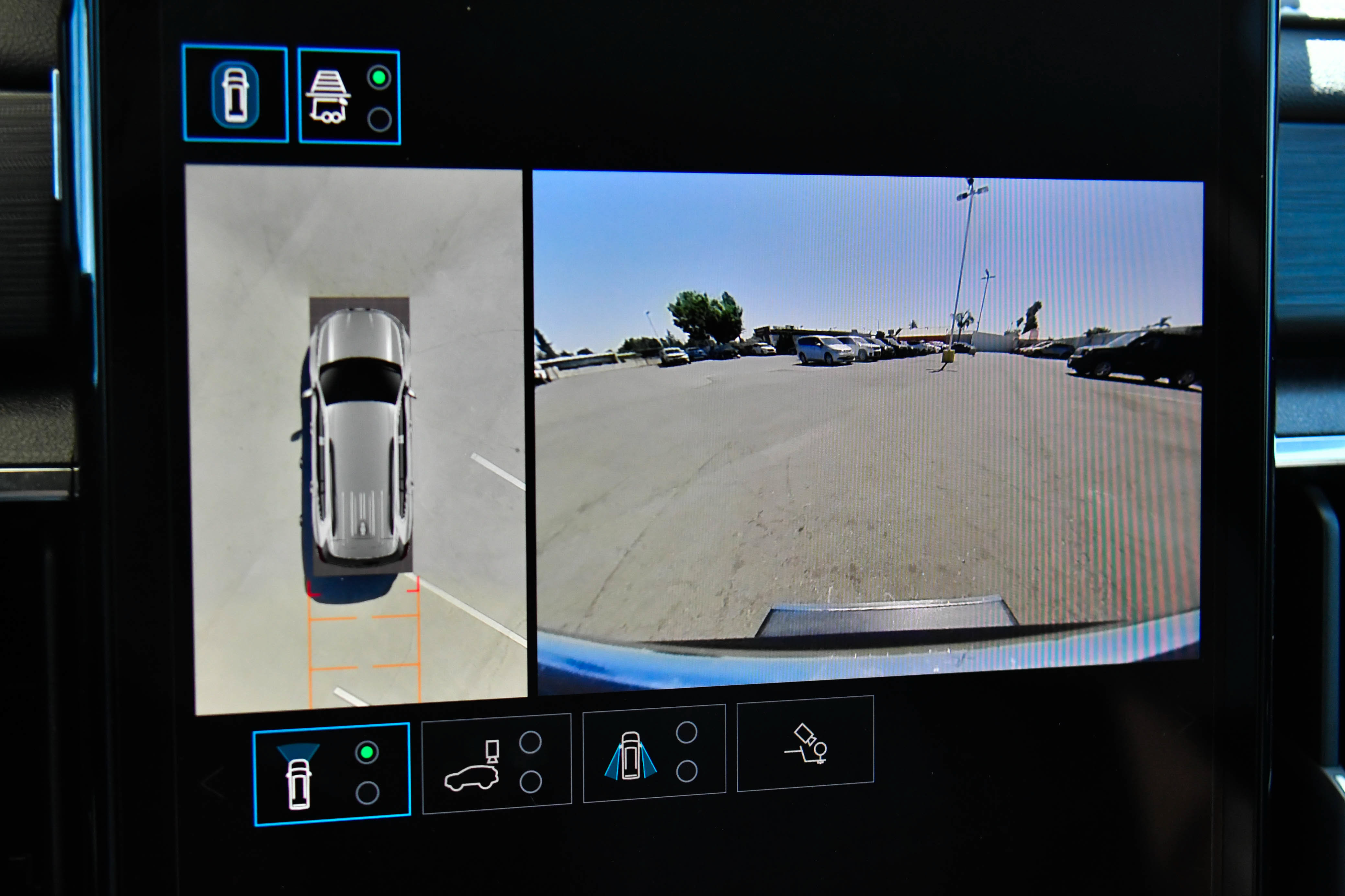 Used 2024 GMC Acadia Elevation FWD image 21