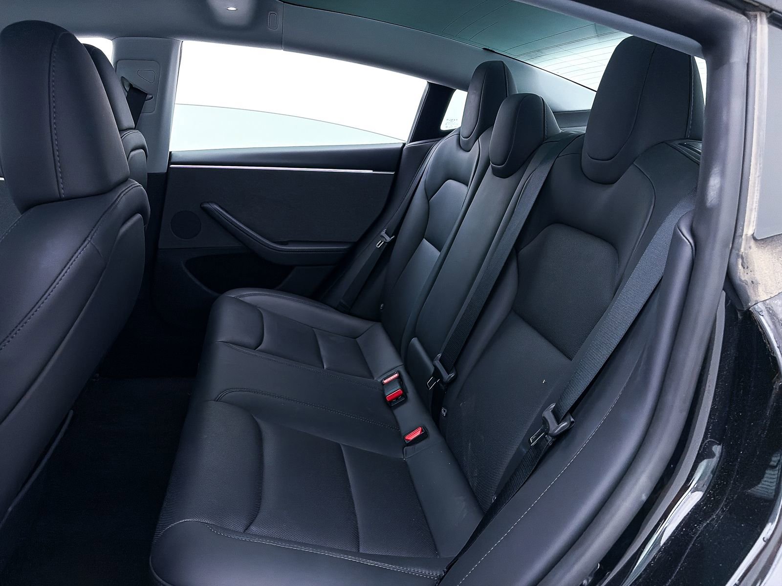 Used 2025 Tesla Model 3 Long Range image 32