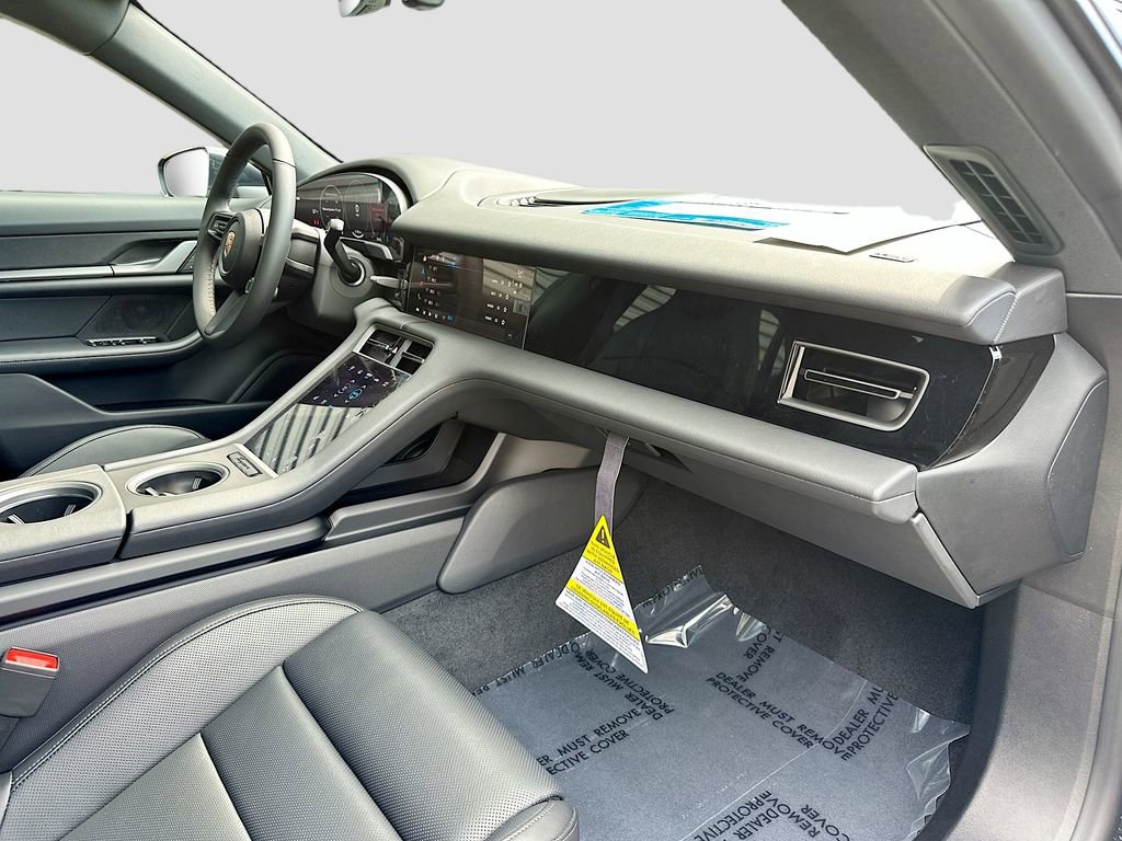 New 2026 Porsche Taycan AWD/4WD image 31