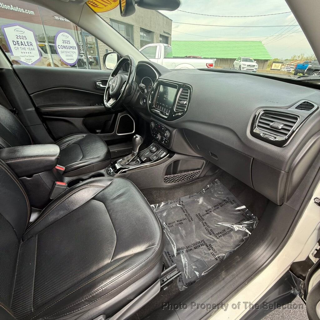 Used 2019 Jeep Compass Limited image 41