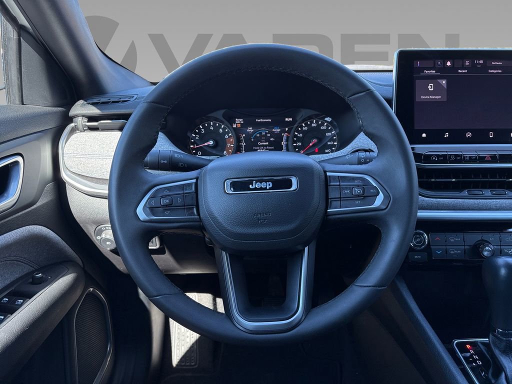 Used 2024 Jeep Compass Latitude image 8