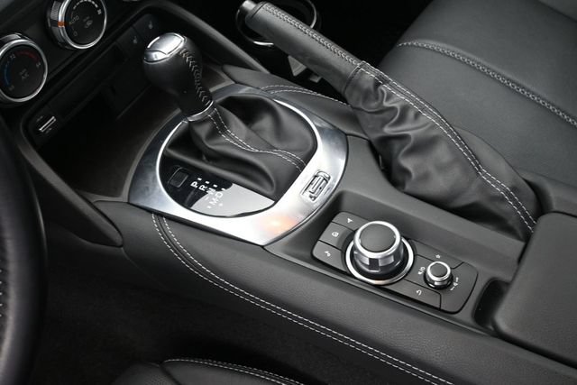 Used 2024 MAZDA MX-5 Miata RF Grand Touring RWD image 28