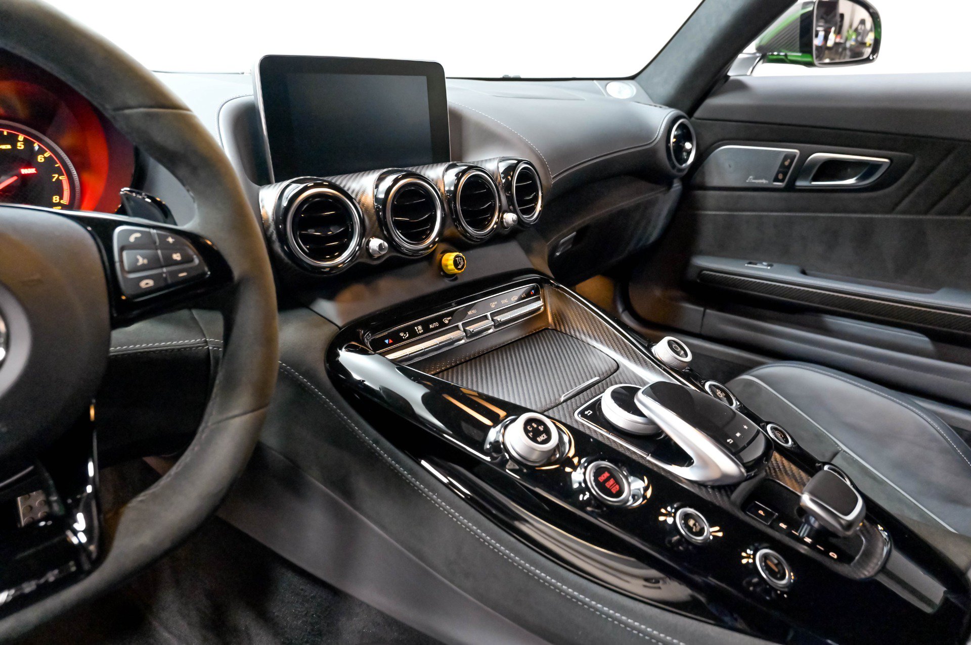 Used 2018 Mercedes-Benz AMG GT R image 12