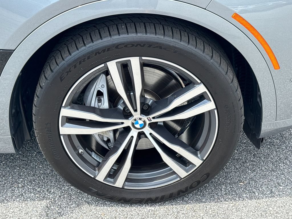 Used 2023 BMW X7 xDrive40i w/ M Sport Package AWD/4WD image 13