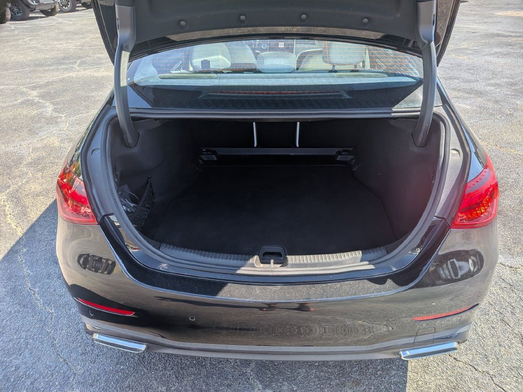 Used 2022 Mercedes-Benz C 300 Sedan image 32
