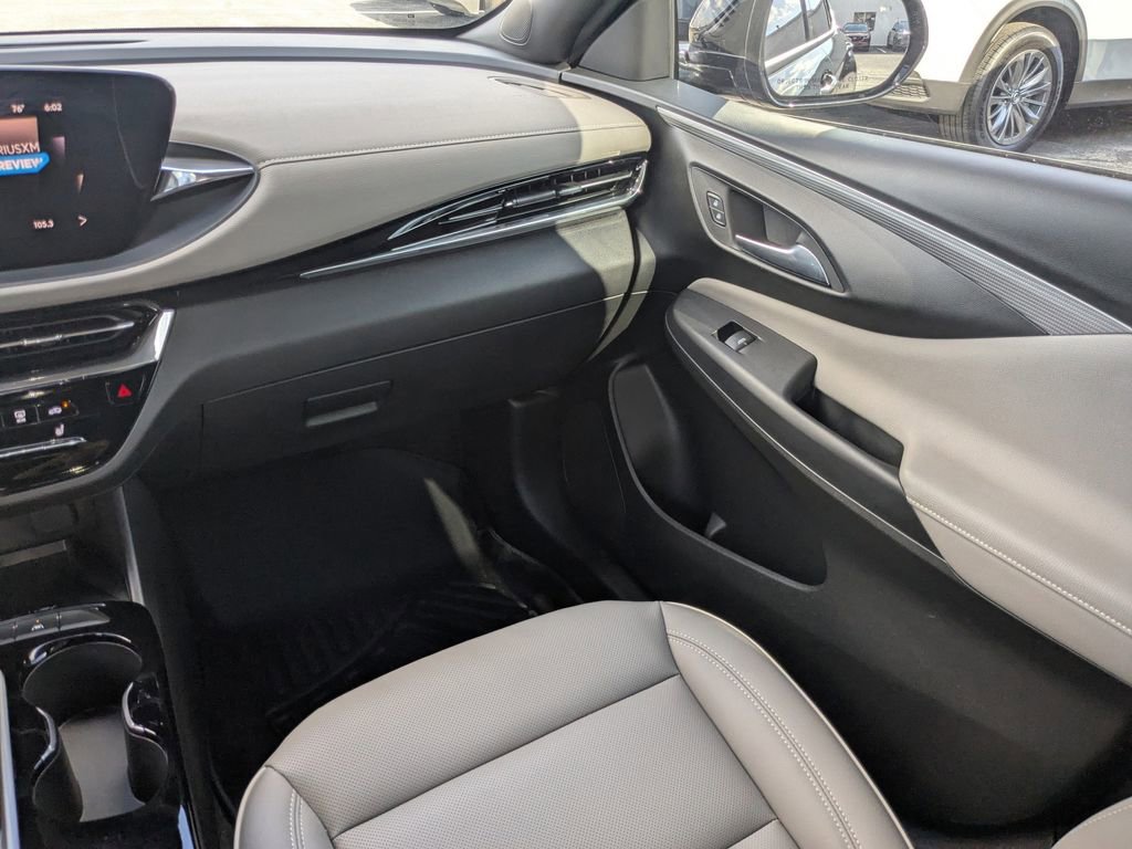 Used 2025 Buick Envista Avenir image 17