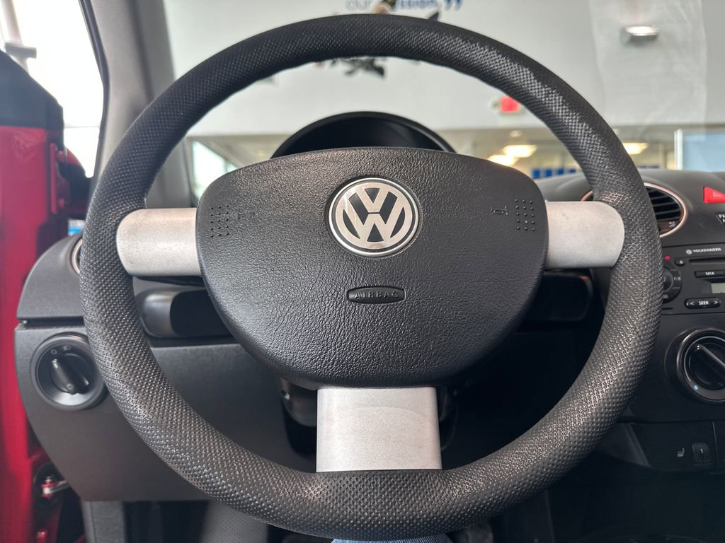 Used 2007 Volkswagen Beetle Convertible w/ Package 1 FWD image 6