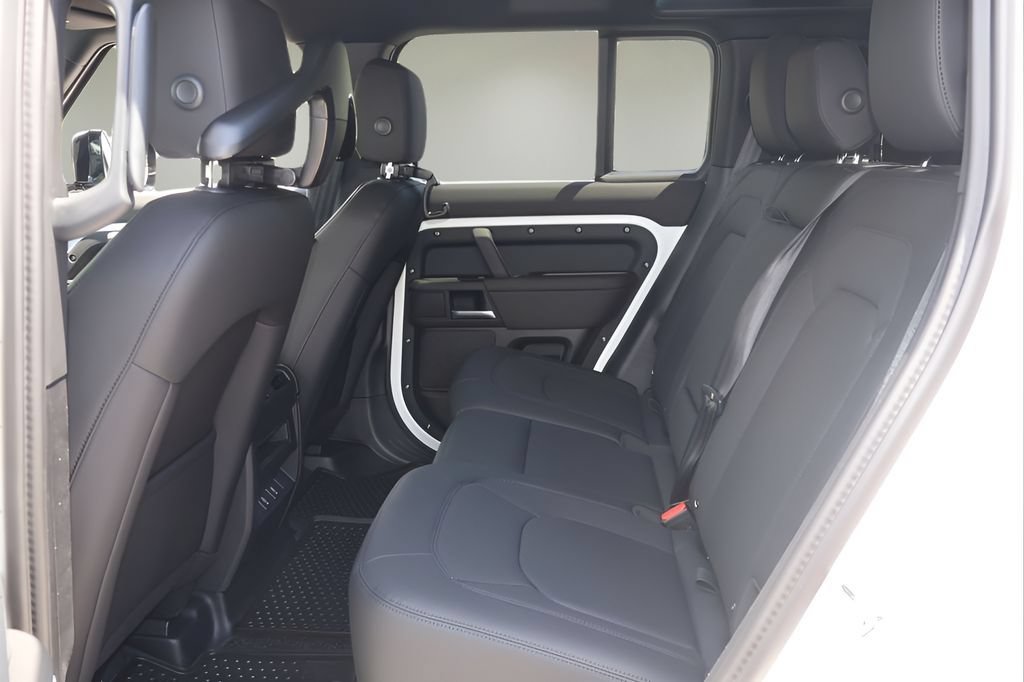 New 2026 Land Rover Defender 110 S AWD/4WD image 12