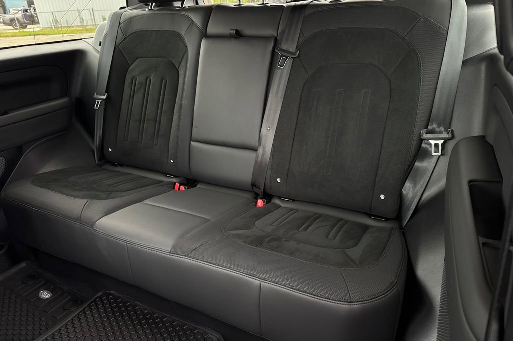 Used 2023 Land Rover Defender 90 V8 image 13