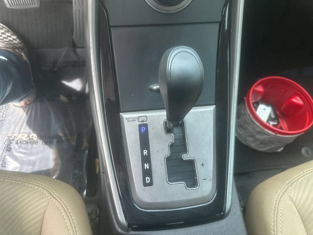 Used 2013 Hyundai Elantra GLS w/ Preferred Pkg FWD image 13