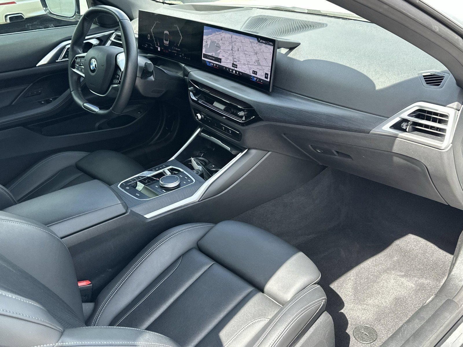 Certified 2025 BMW 430i Convertible w/ Premium Package RWD image 31