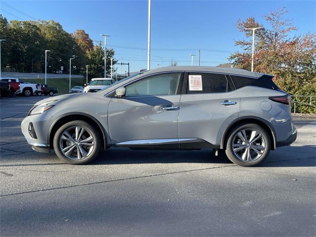 Used 2024 Nissan Murano Platinum w/ Cargo Package image 2
