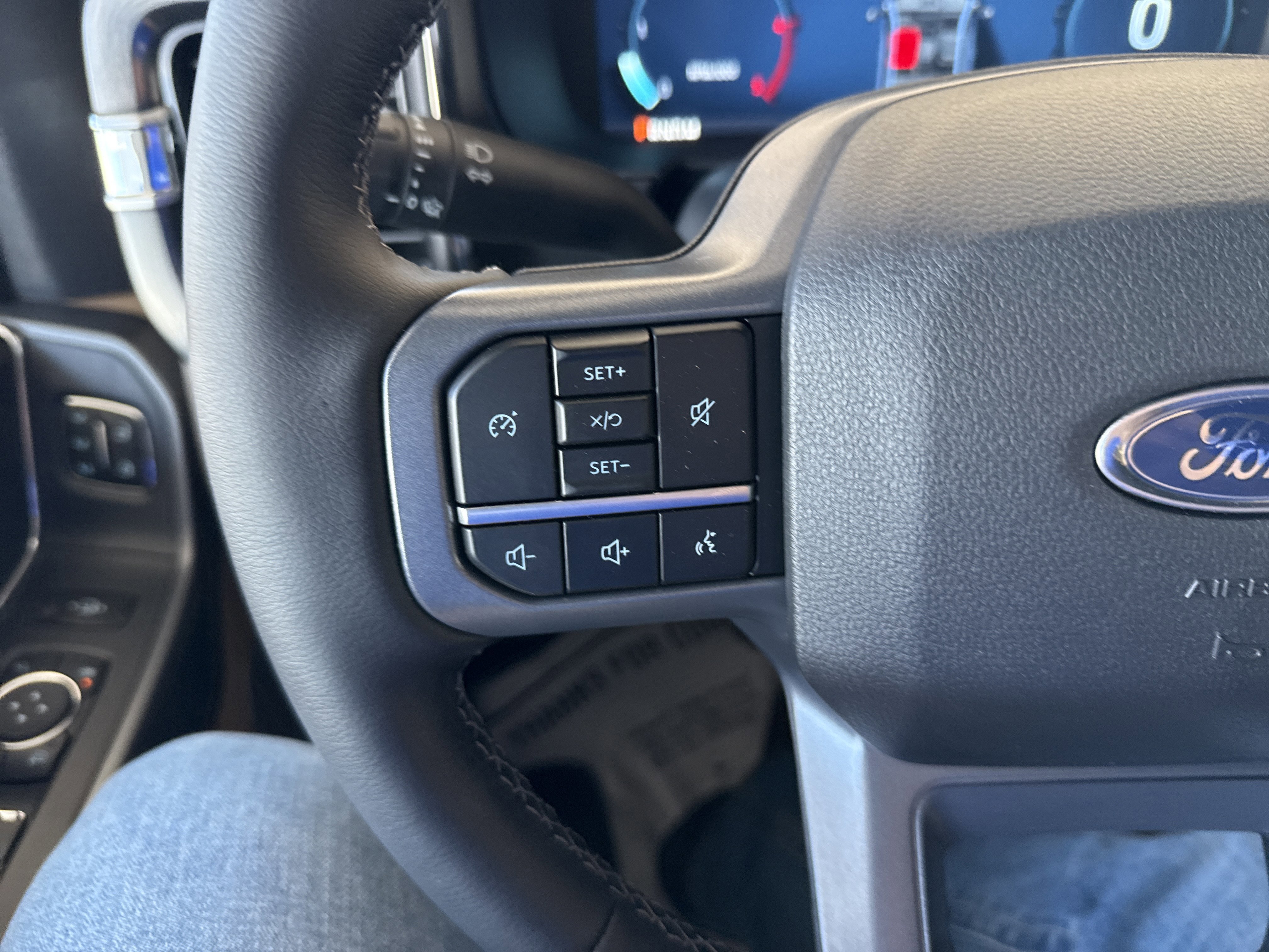 New 2026 Ford F350 Lariat w/ Chrome Package image 32