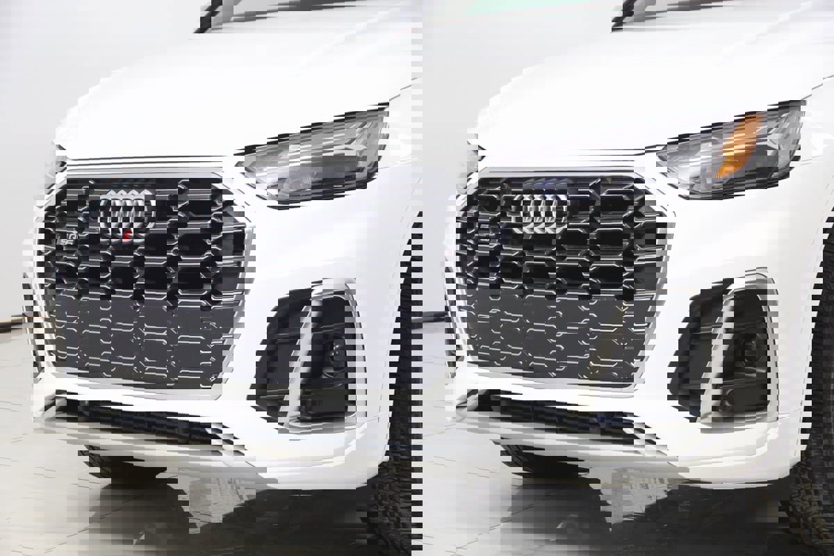 Used 2022 Audi SQ5 Premium image 53