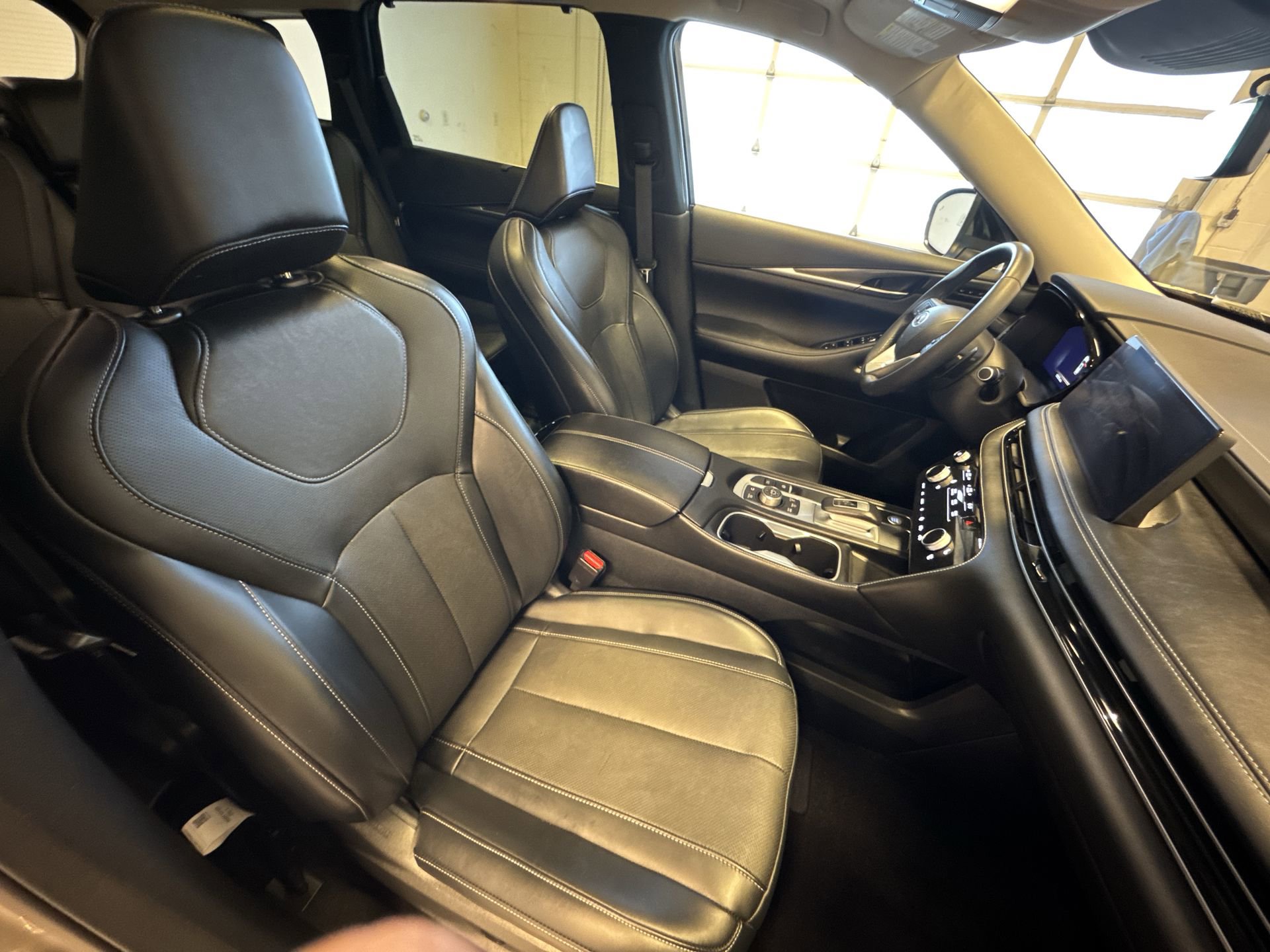 Certified 2023 INFINITI QX60 Luxe AWD/4WD image 26