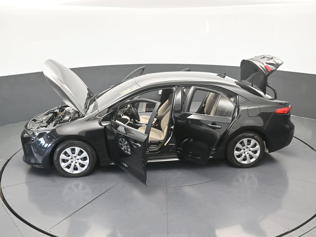 Used 2021 Toyota Corolla LE FWD image 57
