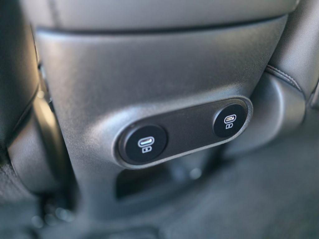 Certified 2025 Hyundai Ioniq 5 SEL image 17