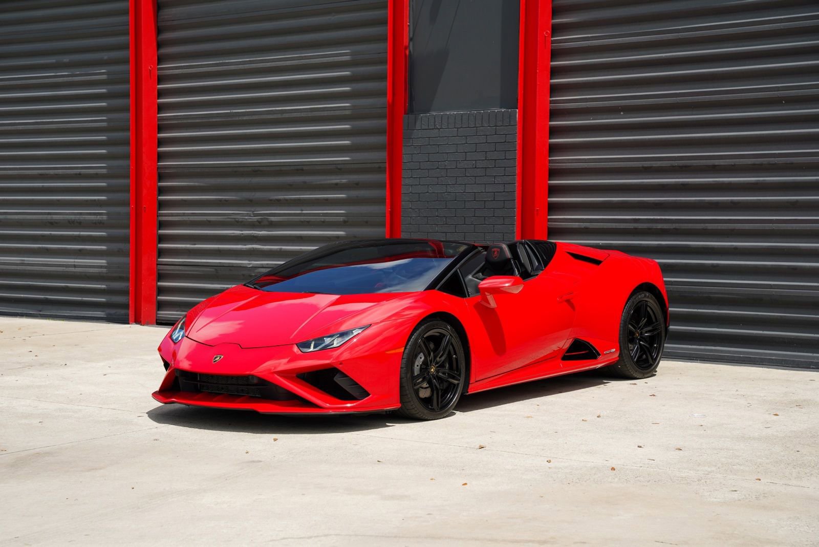 Used 2020 Lamborghini Huracan EVO video 1