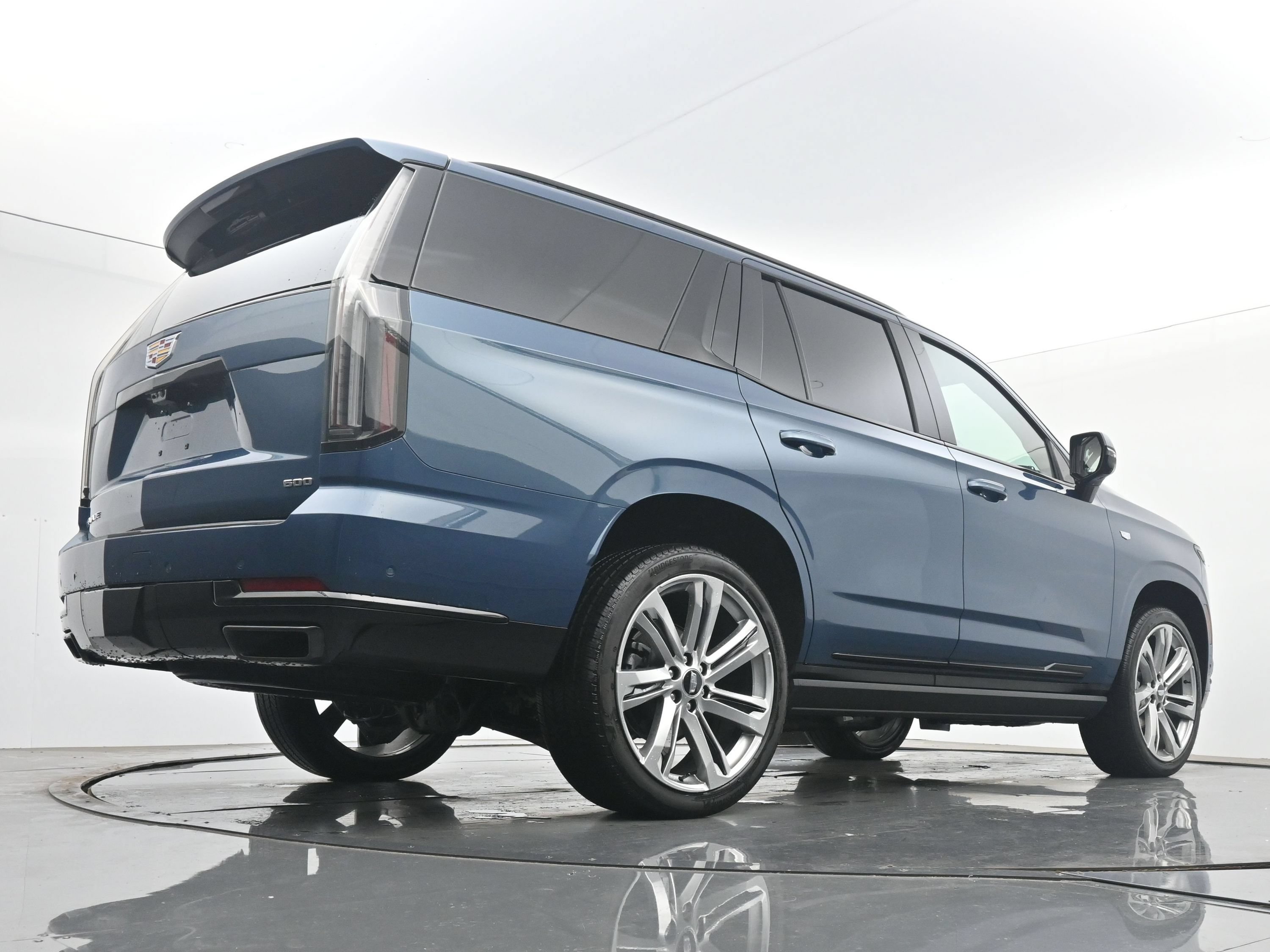 New 2026 Cadillac Escalade Platinum Sport AWD/4WD image 19