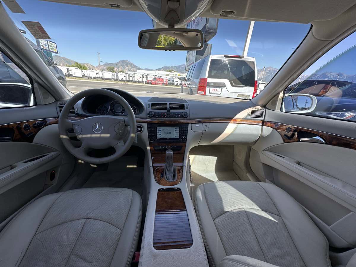 Used 2005 Mercedes-Benz E 320 Sedan image 14
