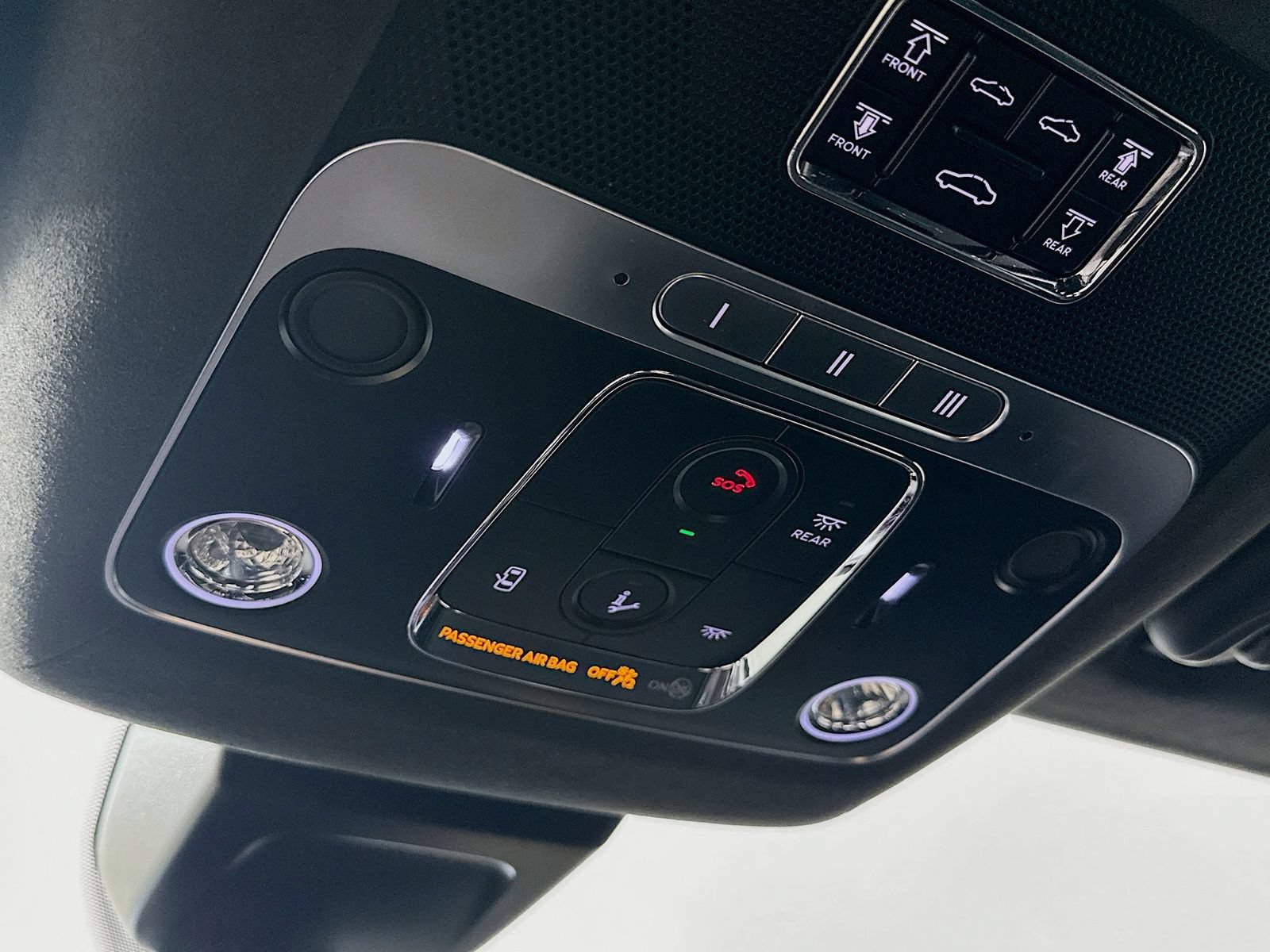 Used 2024 Bentley Flying Spur V8 AWD/4WD image 33
