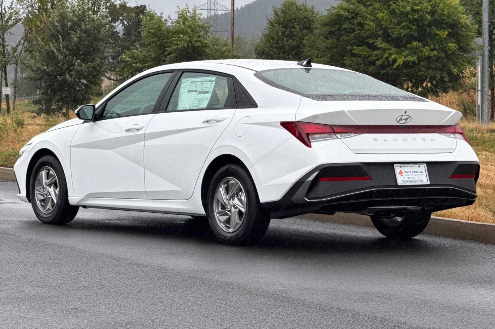 New 2026 Hyundai Elantra SE FWD image 5