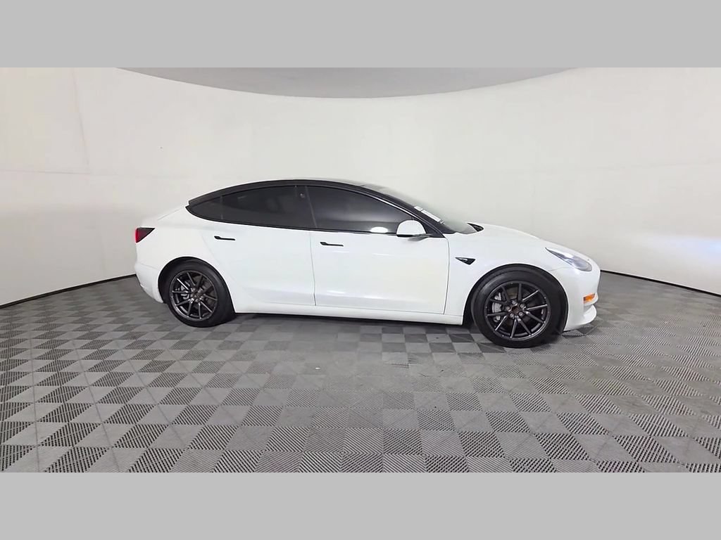 Used 2020 Tesla Model 3 Standard Range Plus RWD image 35
