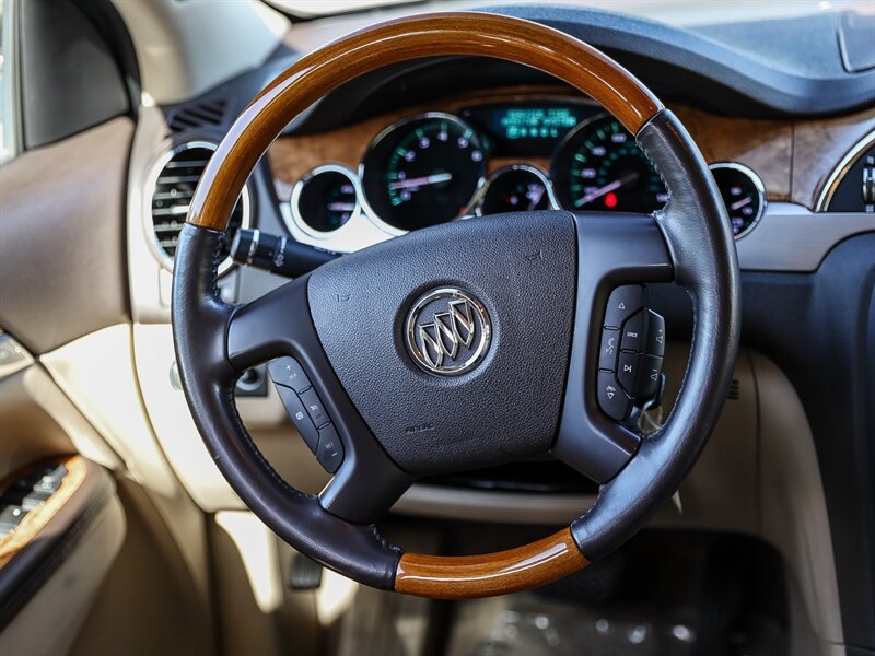 Used 2011 Buick Enclave CXL FWD image 20