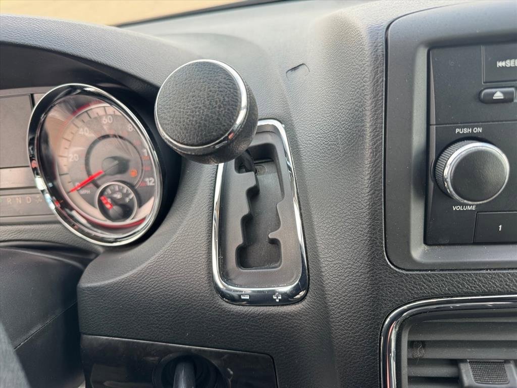 Used 2014 Dodge Grand Caravan SXT image 24