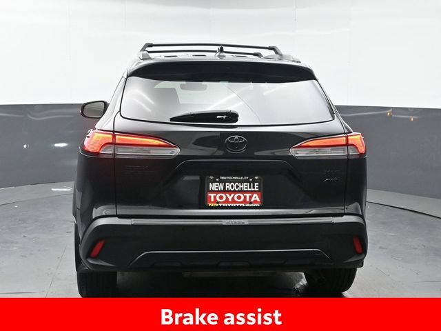 Certified 2022 Toyota Corolla Cross XLE w/ Black Badges Package (TMS) AWD/4WD image 5
