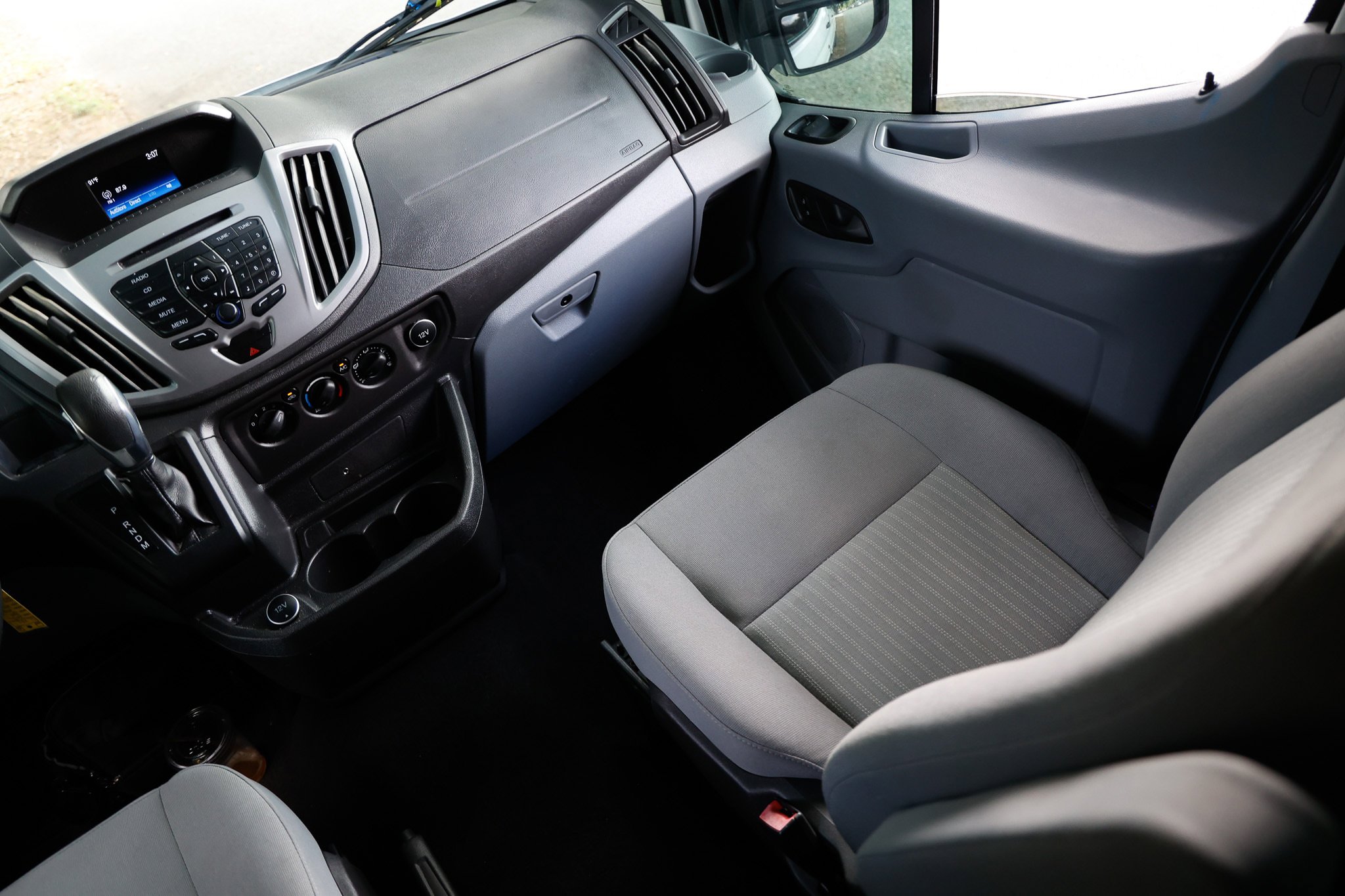 Used 2019 Ford Transit 350 XLT RWD image 24