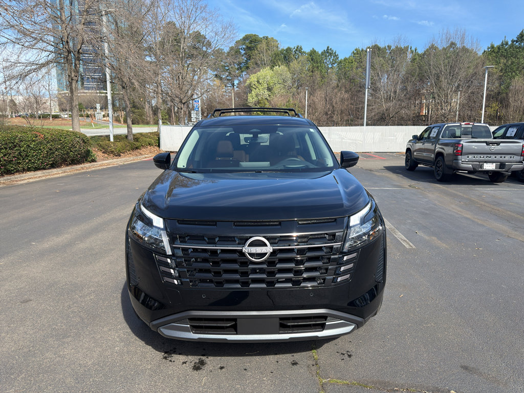 New 2026 Nissan Pathfinder Platinum image 2