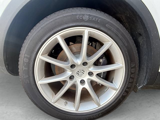 Used 2024 Porsche Cayenne AWD/4WD image 23