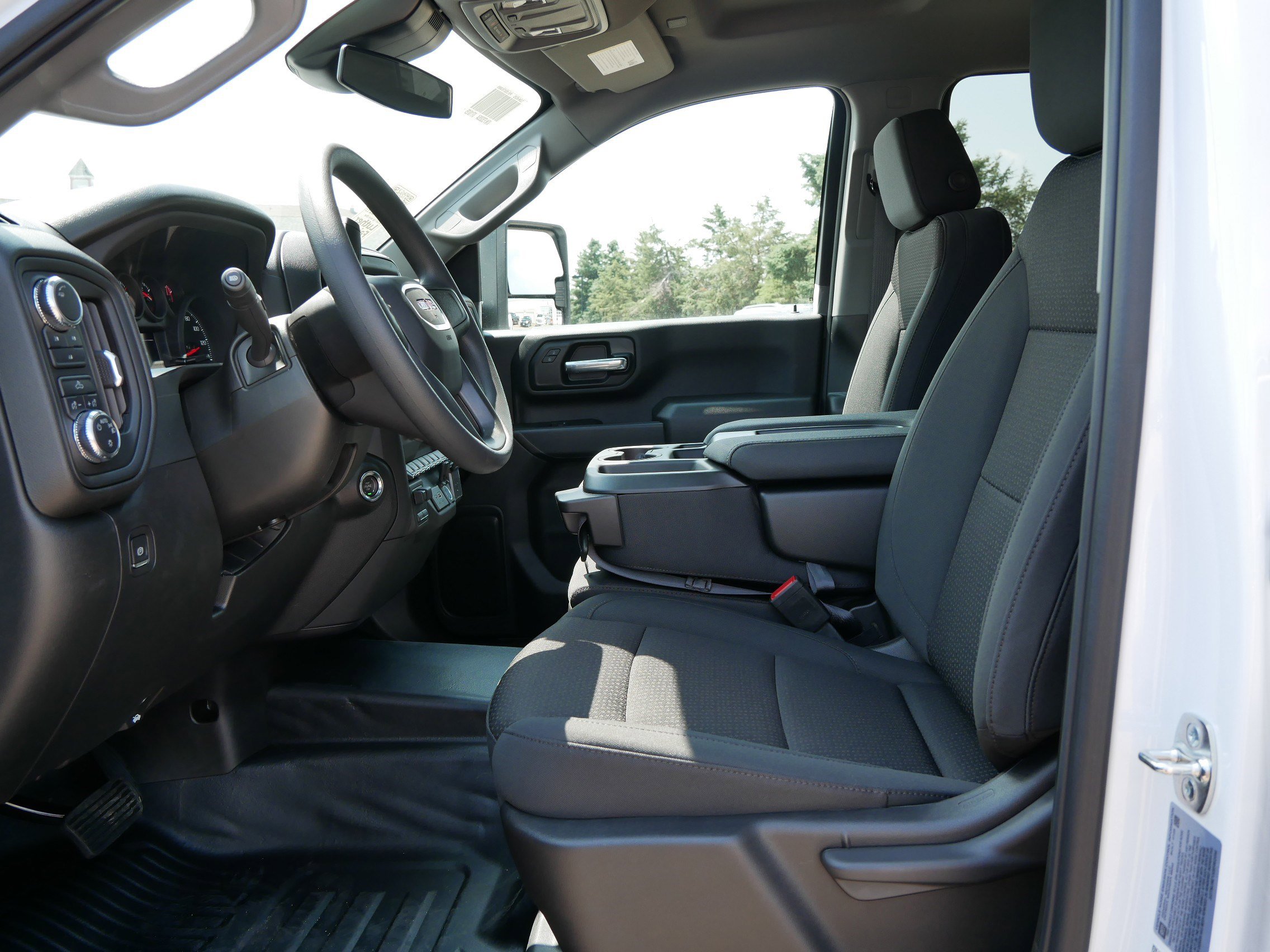 New 2025 GMC Sierra 3500 Pro w/ Convenience Package image 11