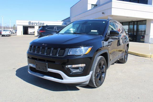 Used 2020 Jeep Compass Latitude image 1