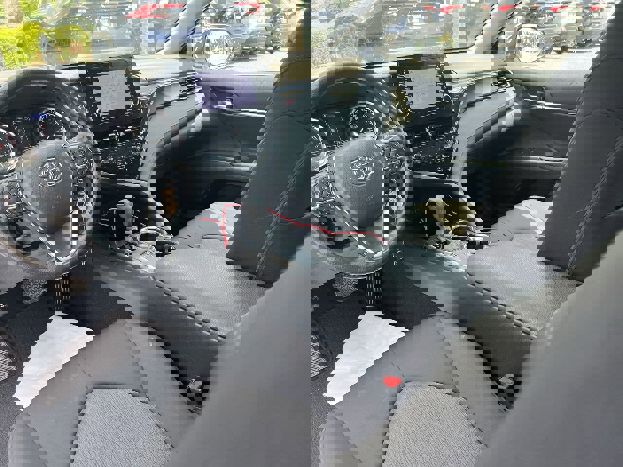 Used 2024 Toyota Camry LE FWD image 30