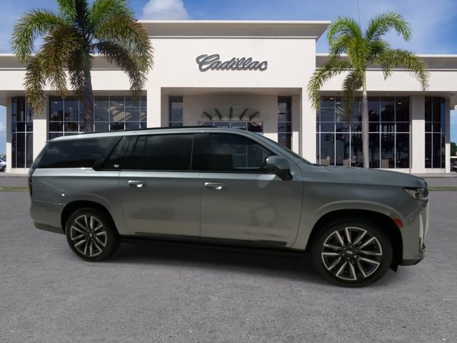 Certified 2023 Cadillac Escalade ESV Sport Platinum AWD/4WD image 17