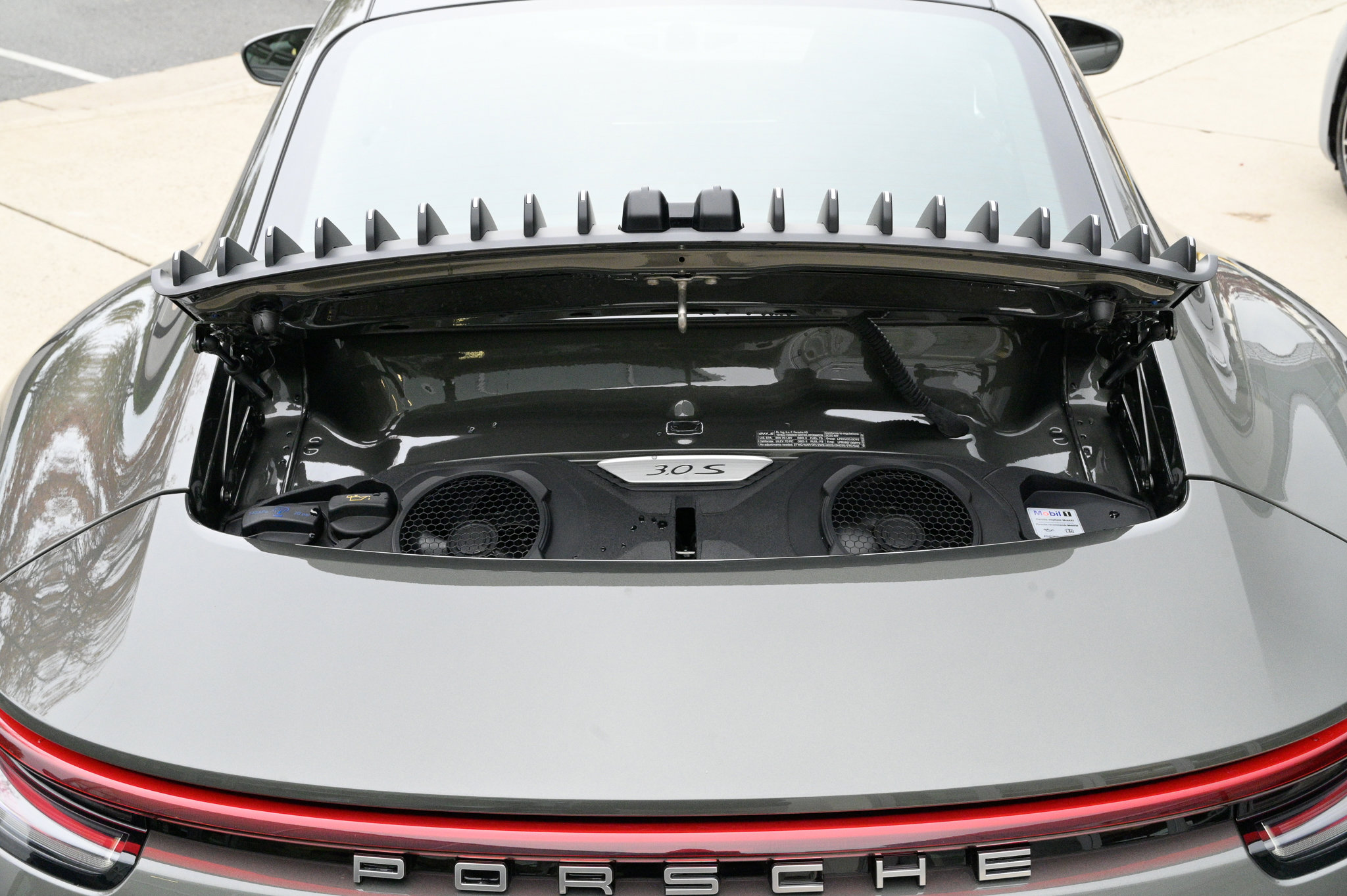 Used 2020 Porsche 911 Carrera 4S image 38