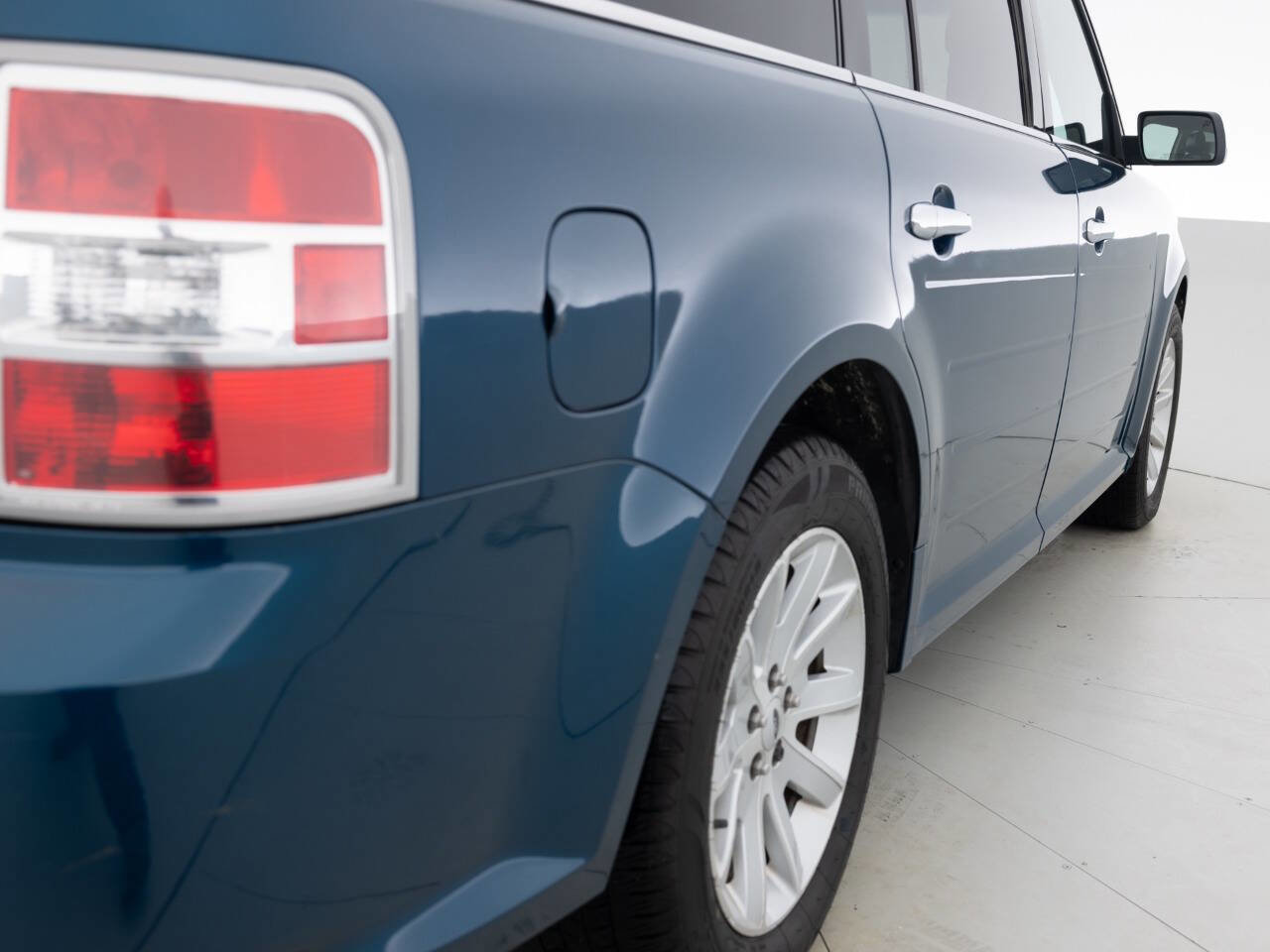 Used 2011 Ford Flex SEL w/ Rapid Spec Order Code image 14