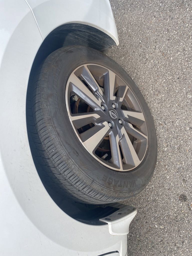 Used 2024 Nissan Versa S w/ S Plus Package FWD image 26