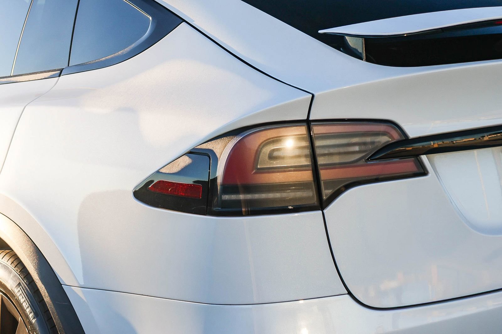 Used 2023 Tesla Model X image 11