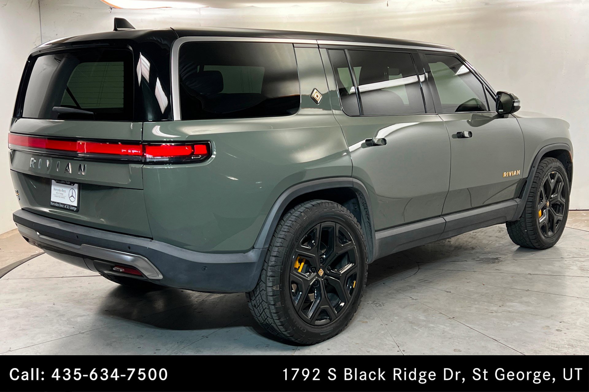Used 2022 Rivian R1S Launch Edition image 5