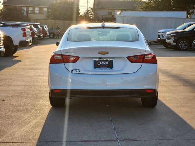 Used 2025 Chevrolet Malibu LT FWD image 13